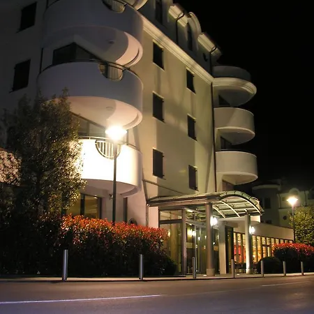 Apartment Rezidenca Park Lucija